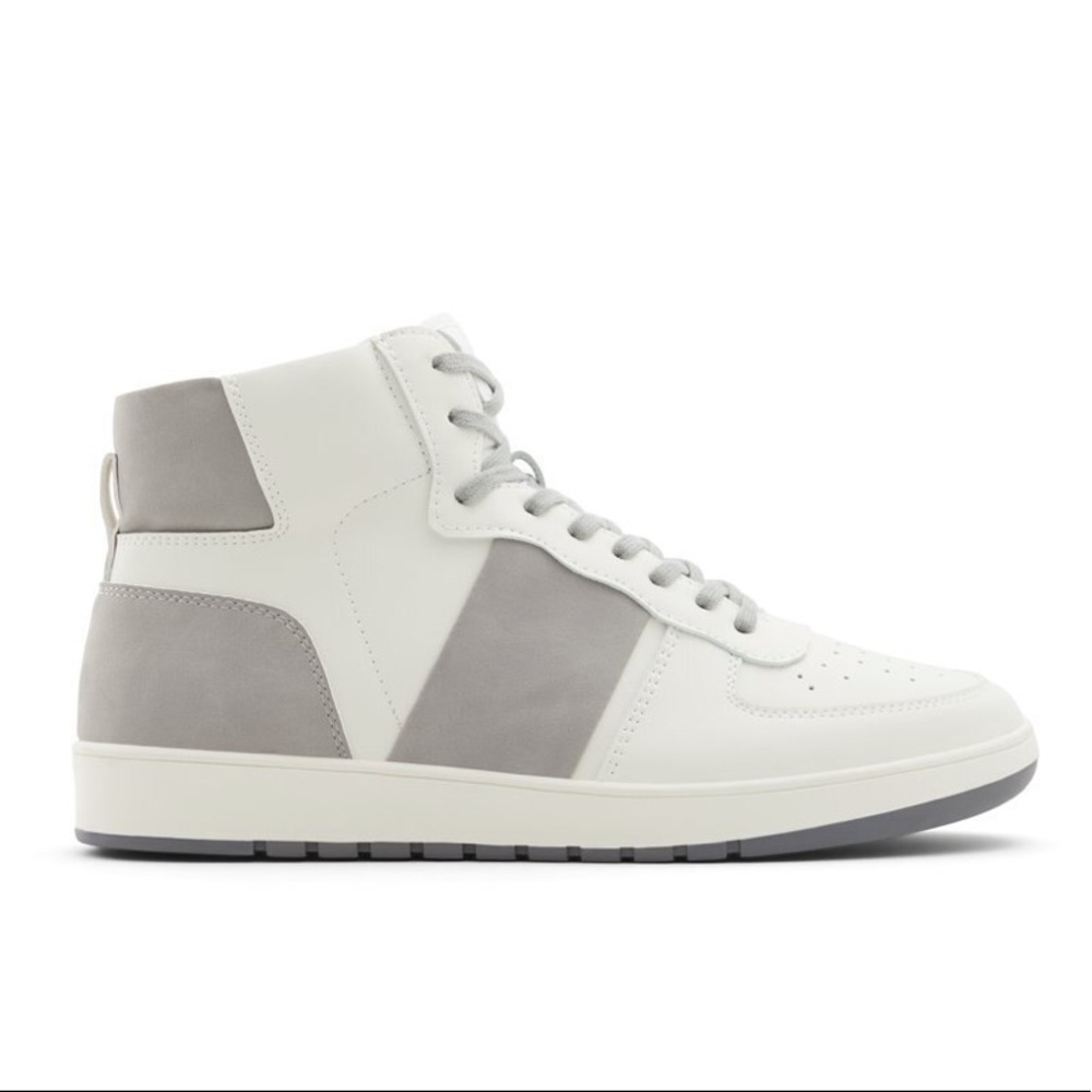 Call it Spring Kosara high top sneakers size 9